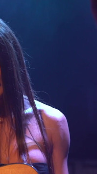 Une Chanteuse Et Son Producteur