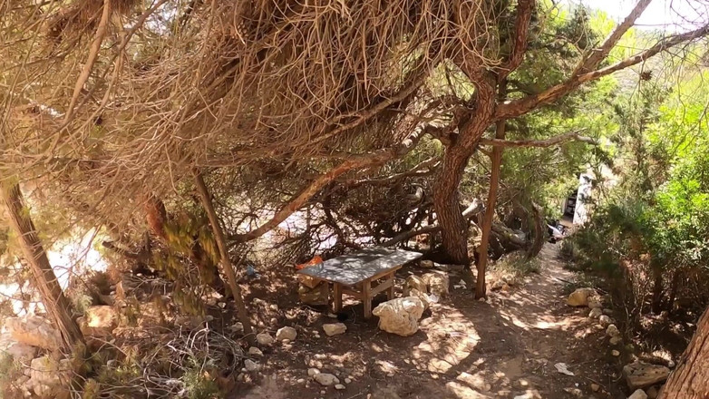 Dread Hot: 我在伊维萨岛让我的阴户很热