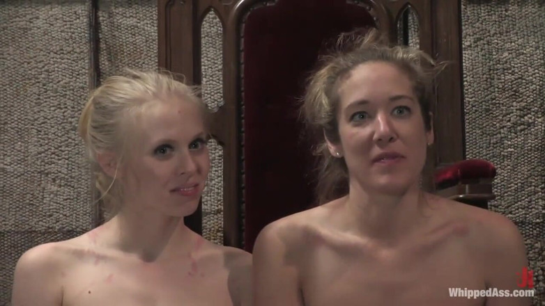 Whipped Ass by Kink: Dos perras esclavas
