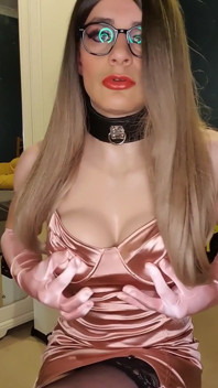 Sensual heaven satin and nylon dream, feeling like such a glamour puss  you want to touch don't you