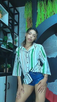 Cơ Thể Khỏa Thân Khoe Lồn Hoàn Hảo