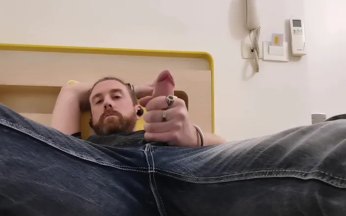 Dirty Talking Guy: I fucking love getting off for you