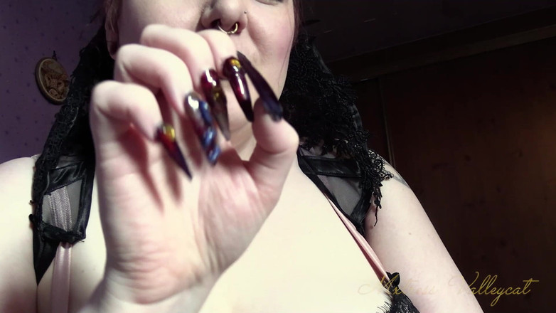 Mxtress Valleycat: Magnetic Mind Fuck