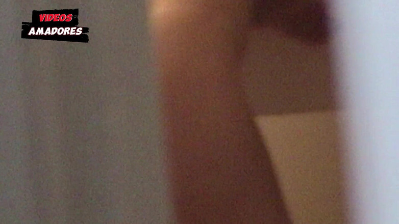 Amateurs videos: Aku merekam temanku lagi ganti baju