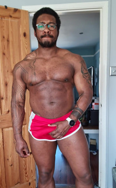 Amadeus: Red Shorts Big