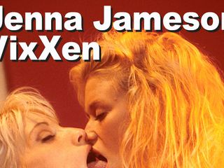 Edge Interactive Publishing: Jenna Jameson और vixxxen लेस्बियन स्ट्रिप वाइब्रेट खाती हैं