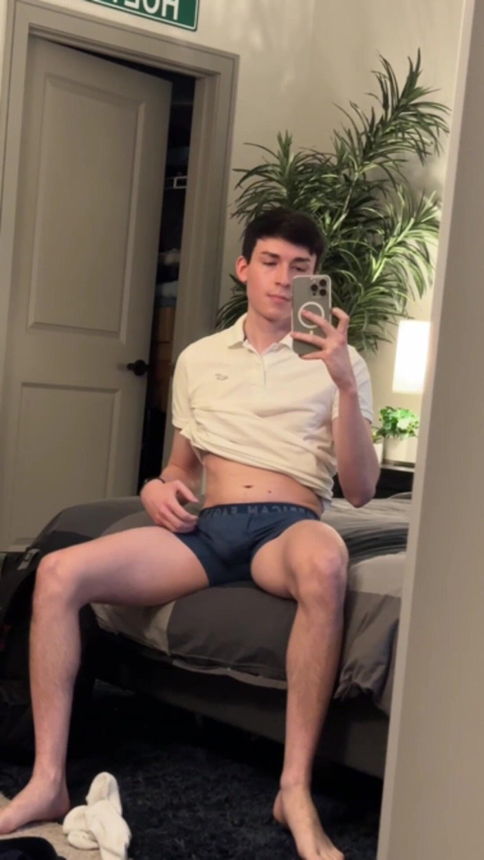 The Show Studio: Мастурбація після спортзалу