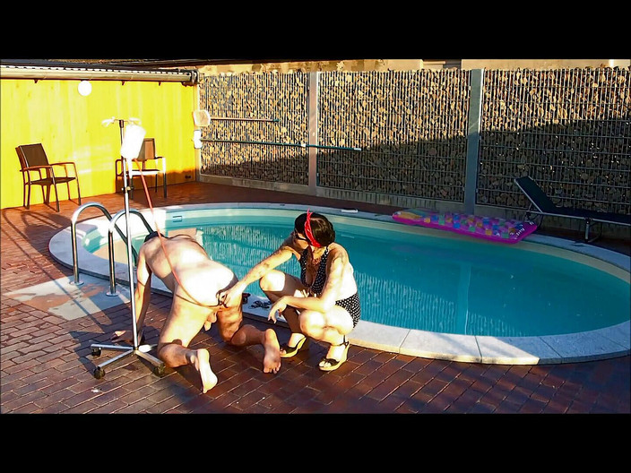 Domina Lady Vampira - SM Studio Femdom Empire: 统治 1/4