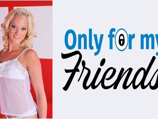 Only for my Friends: My Girlfriend Jewels West an 18-year-old Pig with Golden Hair Enjoys...