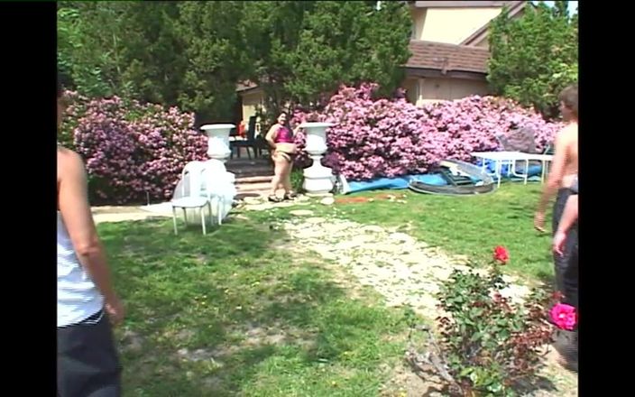 Heatwave Porn: Roly Poly Gang Bang, partie 7
