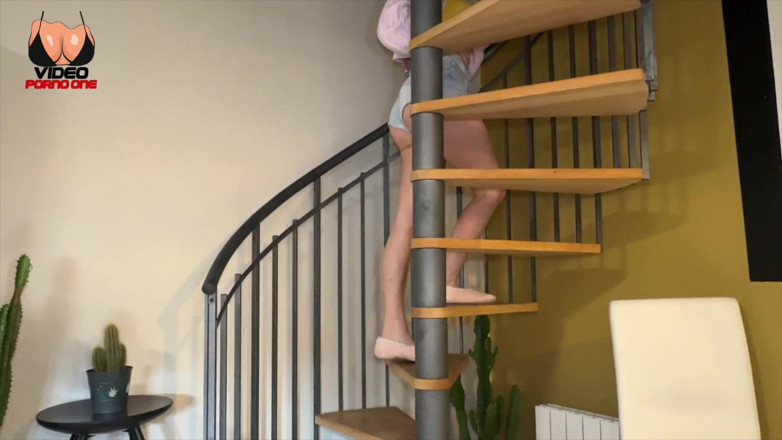 Video Porno One: Sesso Anale Tra Fidanzate Con Una Macchina Del Sesso!