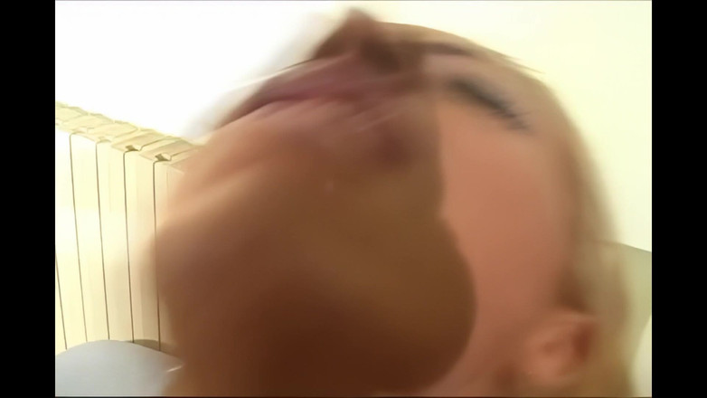 TRANS-ATLANTIC: Стара свиня любить смоктати трансгендерні члени