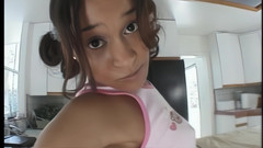Chica Suicida DVD: Sabina bedient anal in der küche