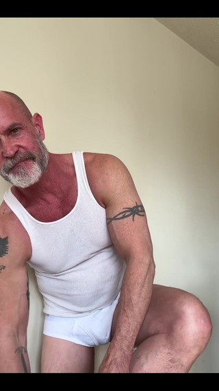 MrJamesYork: Stand a Bate
