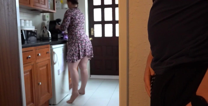 Stacey Reid: Cornuto cucina cazzo fantasia!