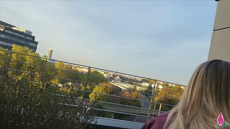 Litclit69: 옆집 모르는 놈과 발코니 섹스 2번 사정 - Litclit69
