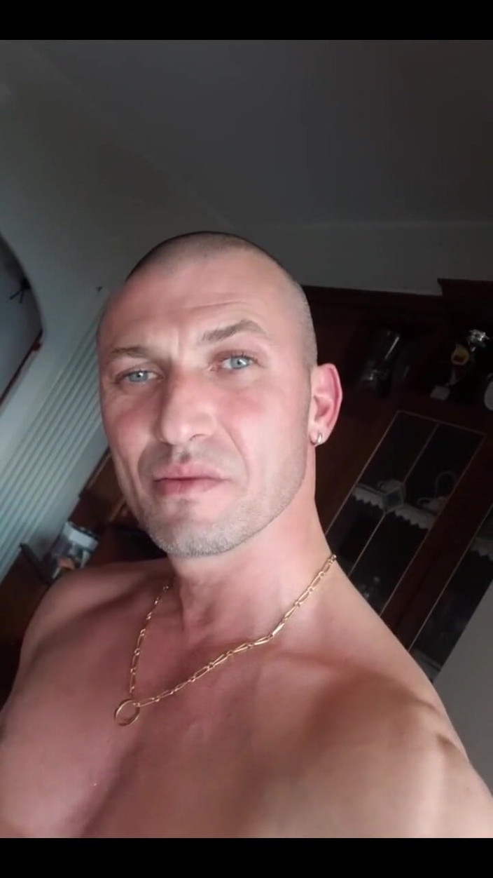 Boy jerking off: Home Bersendirian