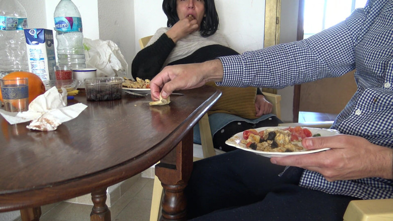 Stepmom Susan: Minha madrasta grávida me deixa gozar em seu café durante...