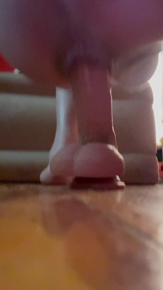 Josh hellers: Jucându-mă cu jucăria mea