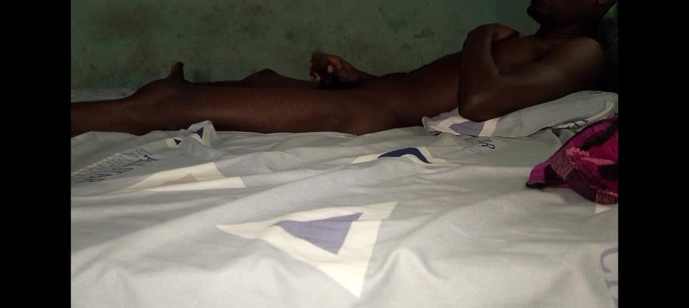 Masturbator emmy: मेरे बिस्तर के साथ प्यार करना