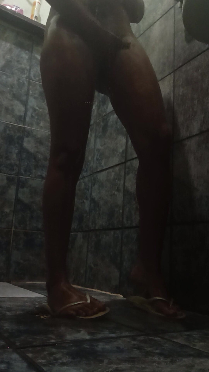 Victoriarating: Hot Girl Taking a Shower