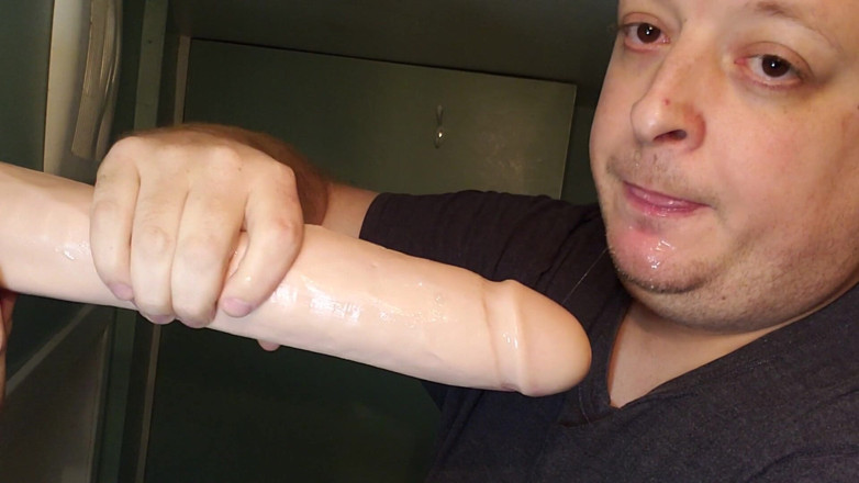Charlieboy69: Follando la cara, consolador de 14 pulgadas