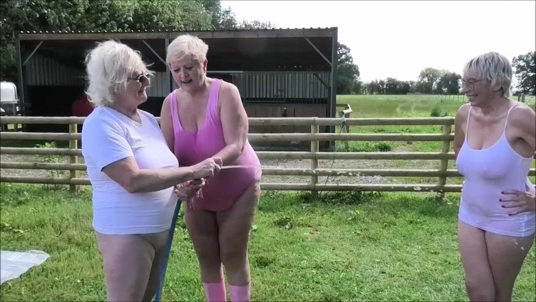 Uk Joolz: Casacos de chuva de plástico e wellie boot fun com...