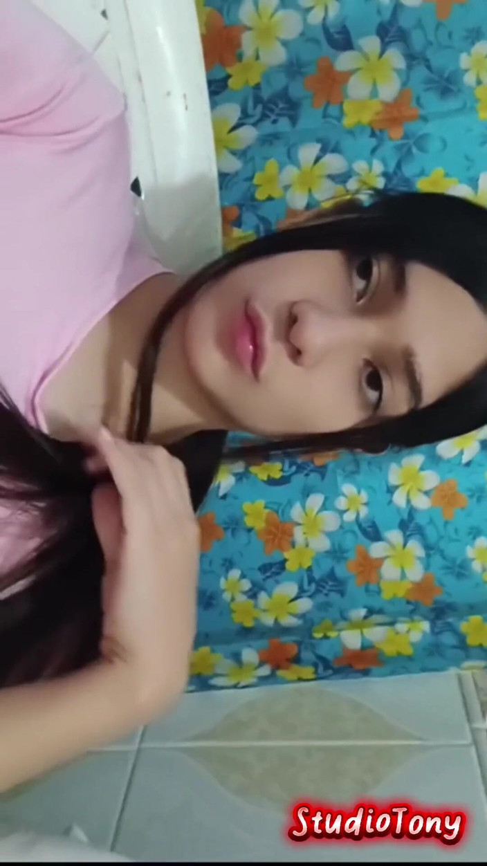 Yuli and tony: युवा स्पेनिश महिला में तीन अफ्रीकी पुरुषों द्वारा प्रवेश किया गया