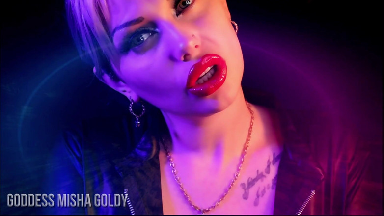 Goddess Misha Goldy: Non è la tua mano! Le mie labbra si muoveno sul...