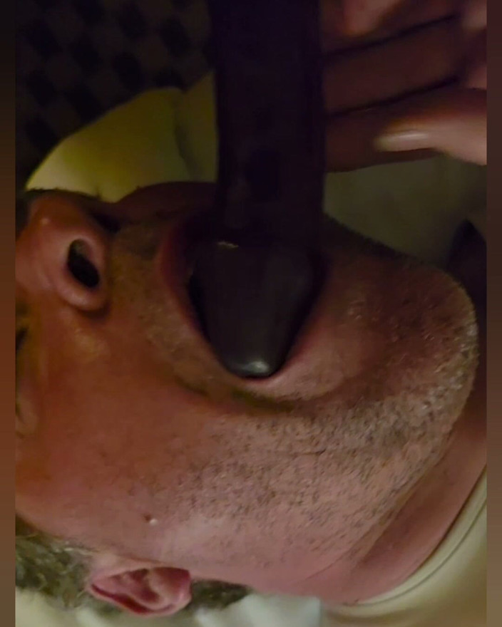 Biglefty10: Super Sexy Pegging MILF Cock Sucking Goddess Loves Fucking Her...