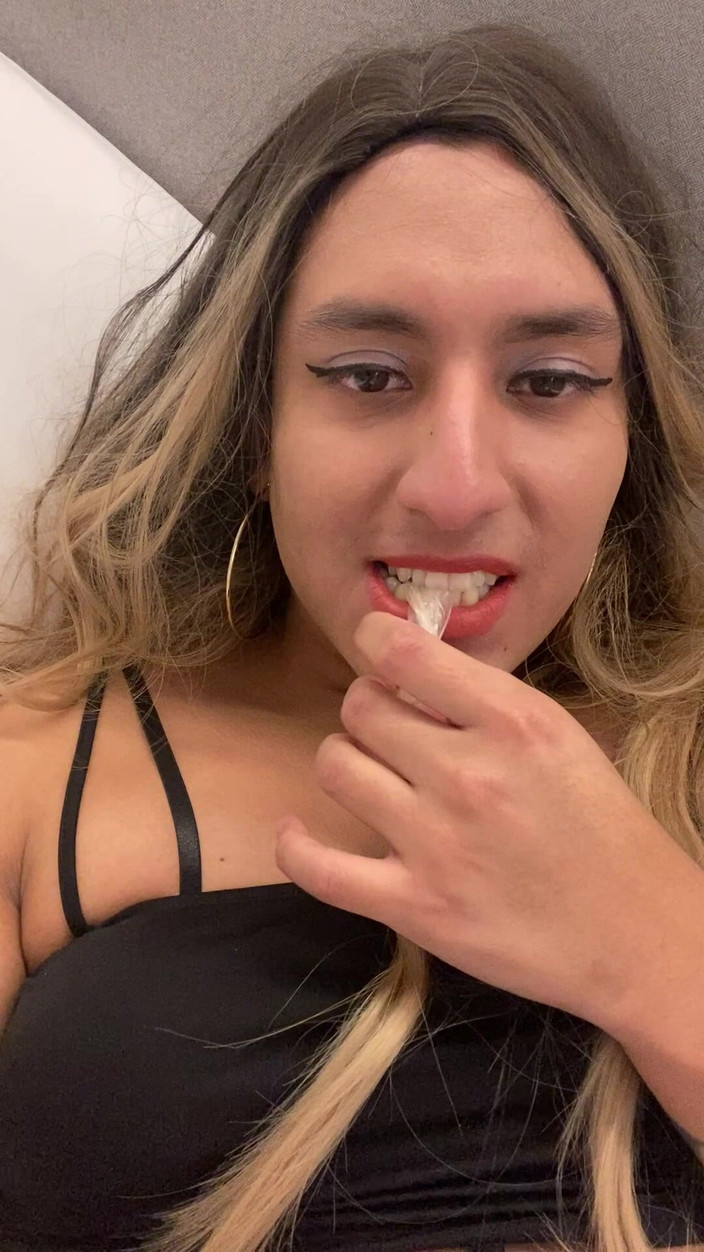 Natalia Valera: Saya masturbasi dan meminum air mani saya sendiri