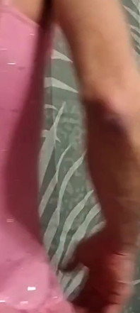 Cdmichelle na sobě růžový sexy teddy s podvazkovými strapy si hraje s jejím ptákem