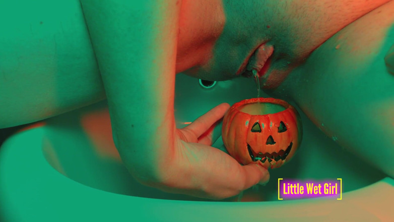 Little Wet Girl: Pissing in the pumpkin on Halloween
