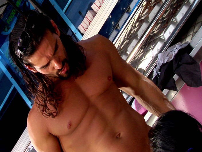 Black Desires: フライングピンクピッグ1-HD - エミー・レイエス - Perv Milfs n Teens