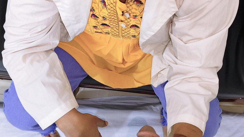 Your-Eshita: sundar nars. bhaartiy desi bangla nars ki ghar par chudaee....