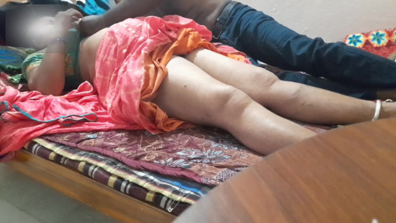 Desi mature: Rupa阿姨做爱 第1部分