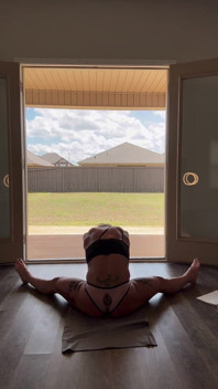 Stretch with Simone Steele