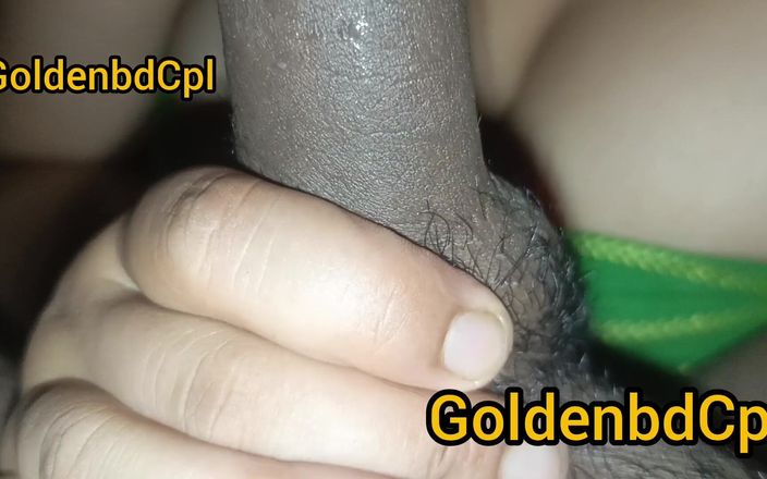 Desibullhubby: Дезі гаряча мамка бхабі робить гарячий мінет