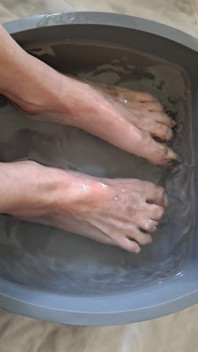 Simp to My Veiny Feet Soaking in a Foot Bath