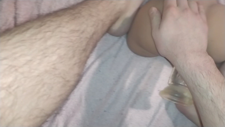 MartyBrady: Twink lagi asik mainin memeknya dengan mainan seks anal