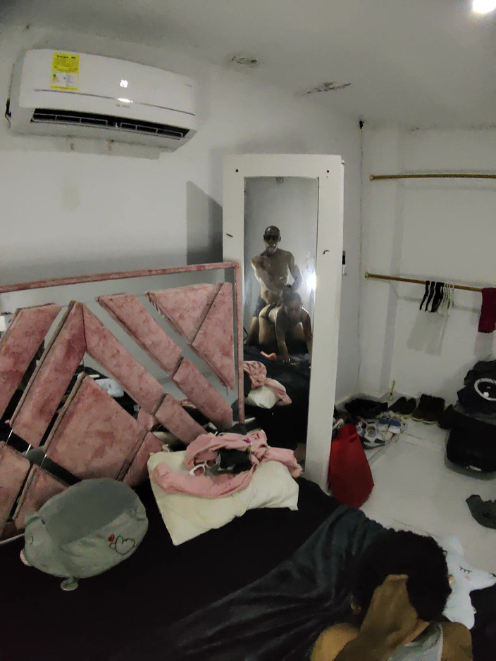 PABLO N3GROBAR: 俺は小さな尻軽女を引きずるのが好きだ...ファックフェイス2