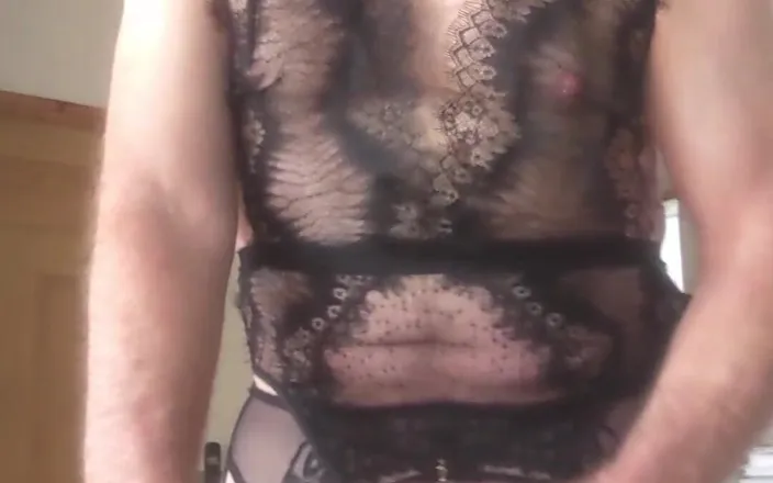 Bellhead: Slow motion sissy enjoying herself