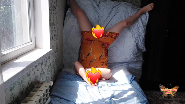 Kitty_Cross: Hot Blonde BBW MILF Young College Boy Looks Like a...