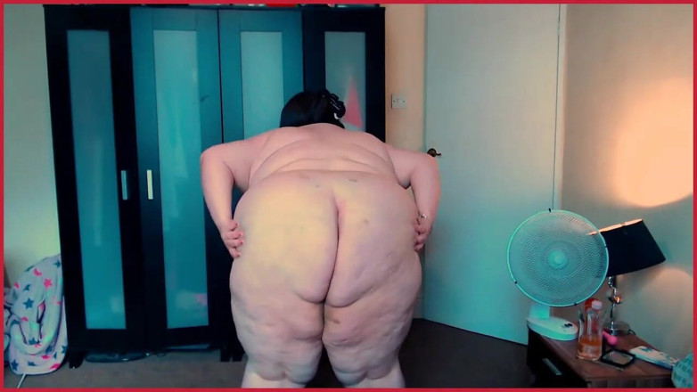 SSBBWLadyBrads: SSBBWお腹と脂肪体が揺れる