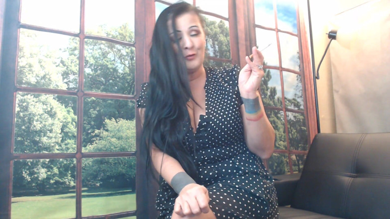 Abby Anna: Smoking Milf shaves college stepson
