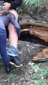 Tonton Seks Di Hutan Dengan Dua Lesbian - Ilusi Lesbian