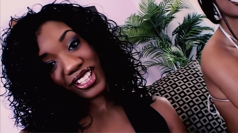 BestPorn85: Sydnee Capri e sua namorada gostosa desfrutam de um trio...