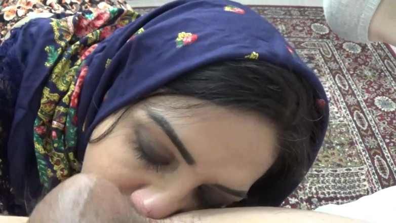 Amateur Homemade Porn: Sex with My Arab Stepmom She Is Very Horny and...