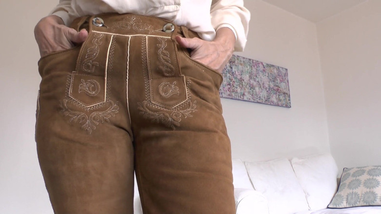 Lady Victoria Valente: Lederhosen Bavaria: Jadilah pengendus pantatku dan muncrat, lady victoria valente