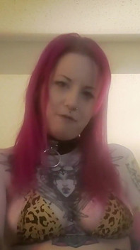 Lady Lazarus Strapon Queen